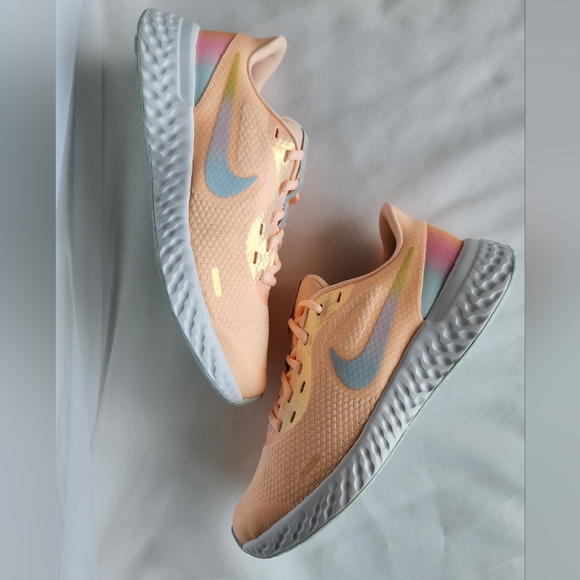 nike revolution 5se